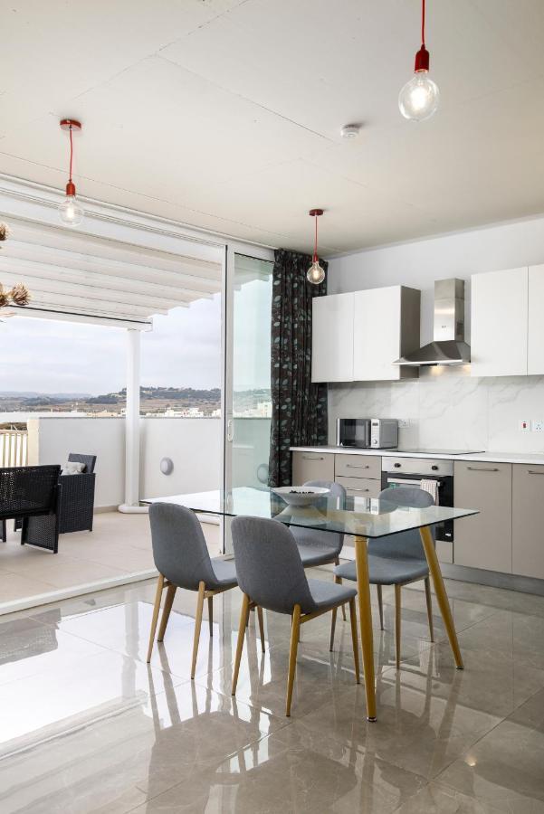 Hilltop Apartments - Stylish Comfort Living Close To The Sea, Bugibba St. Paul's Bay Exterior foto