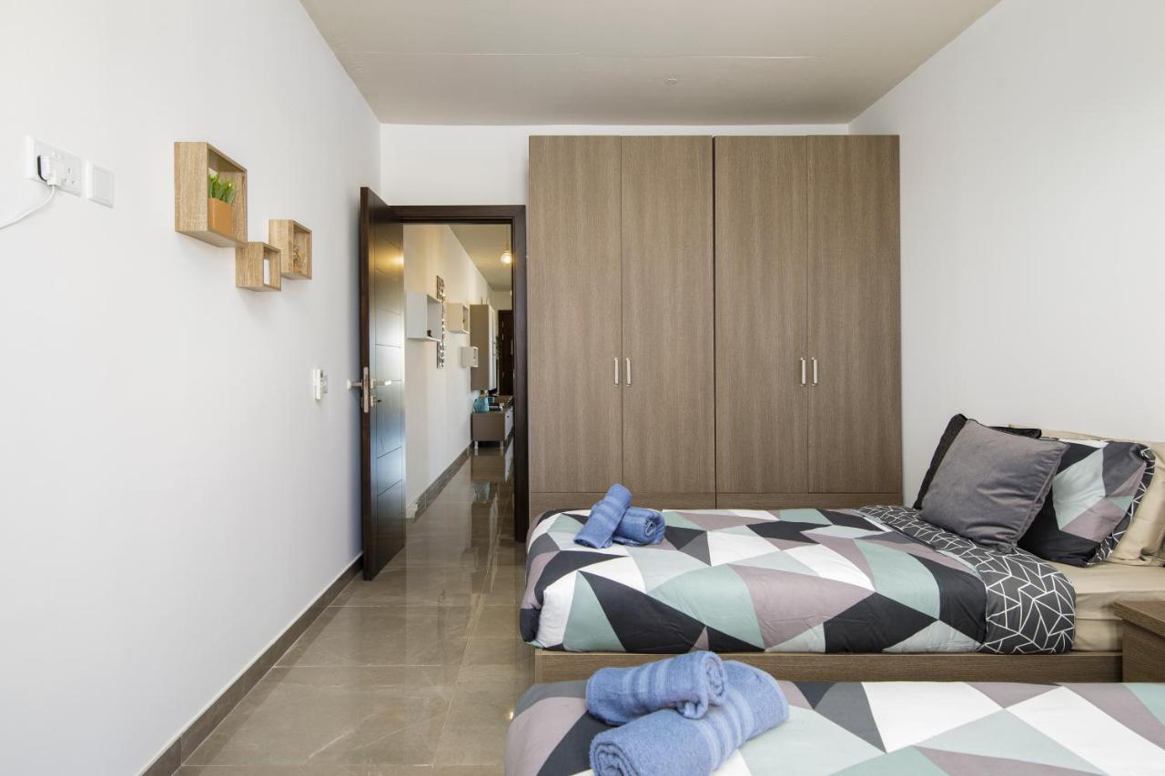 Hilltop Apartments - Stylish Comfort Living Close To The Sea, Bugibba St. Paul's Bay Exterior foto